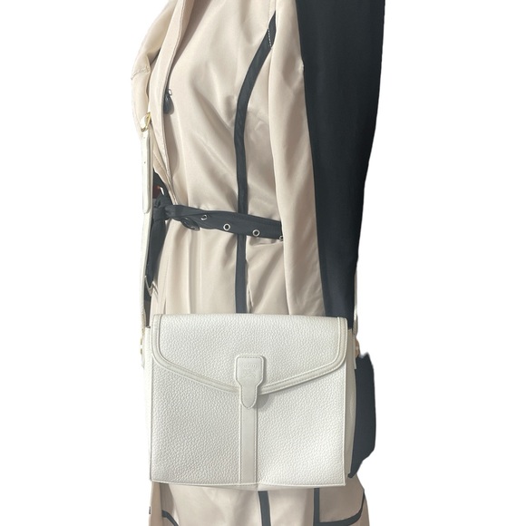 Authentic BURBERRY vintage off-white leather Crossbody bag with COA - Picture 1 of 11